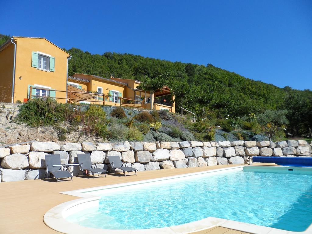 Le Jas Du Gabian Hotel Volonne Exterior foto